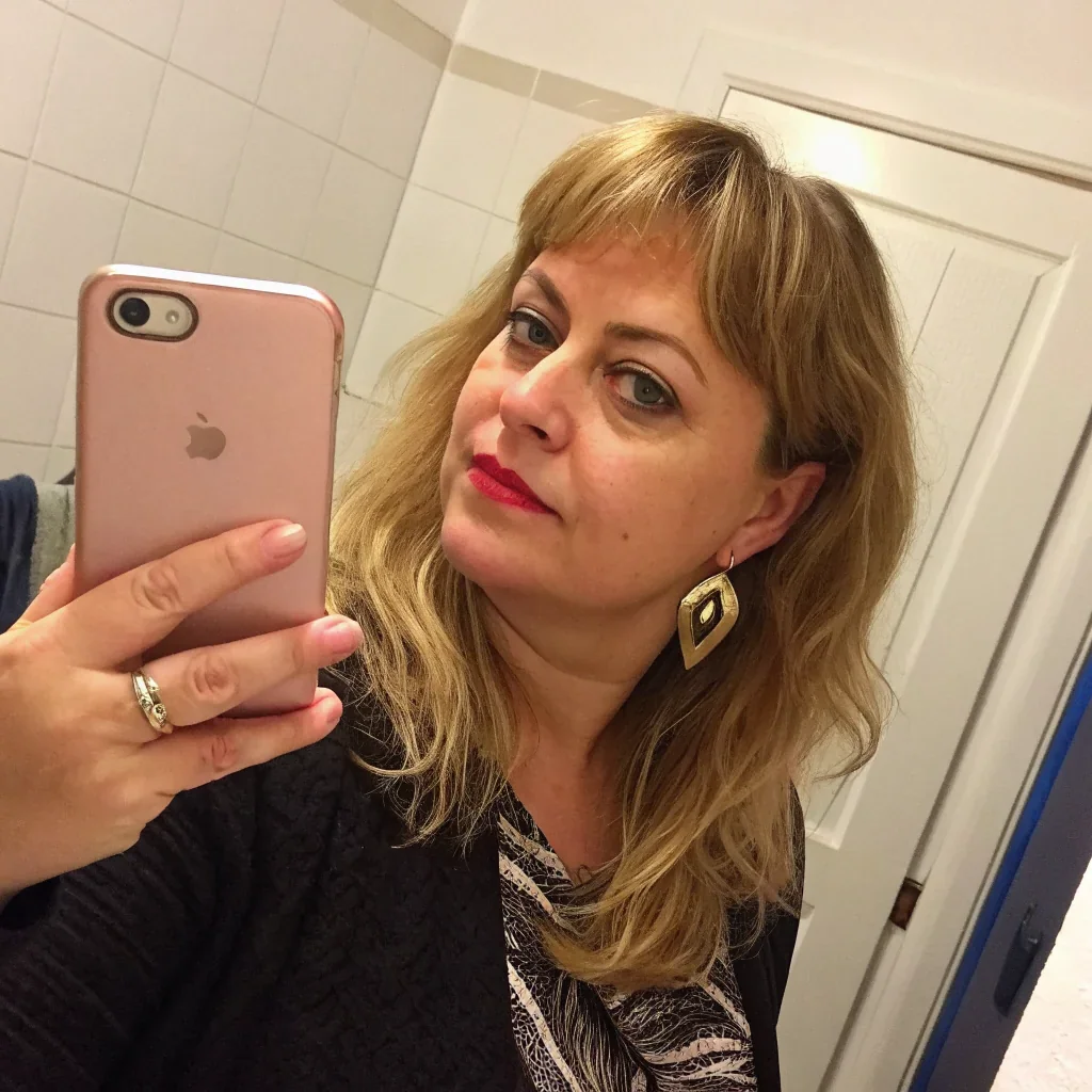 Inès